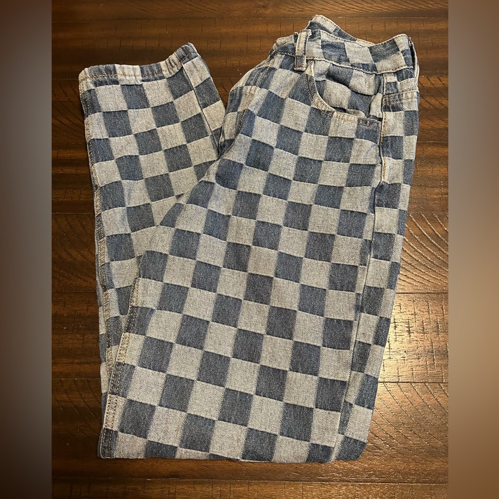 Woman’s SHEIN Light /Dark High Rise Denim Checkered Jeans         Size Medium